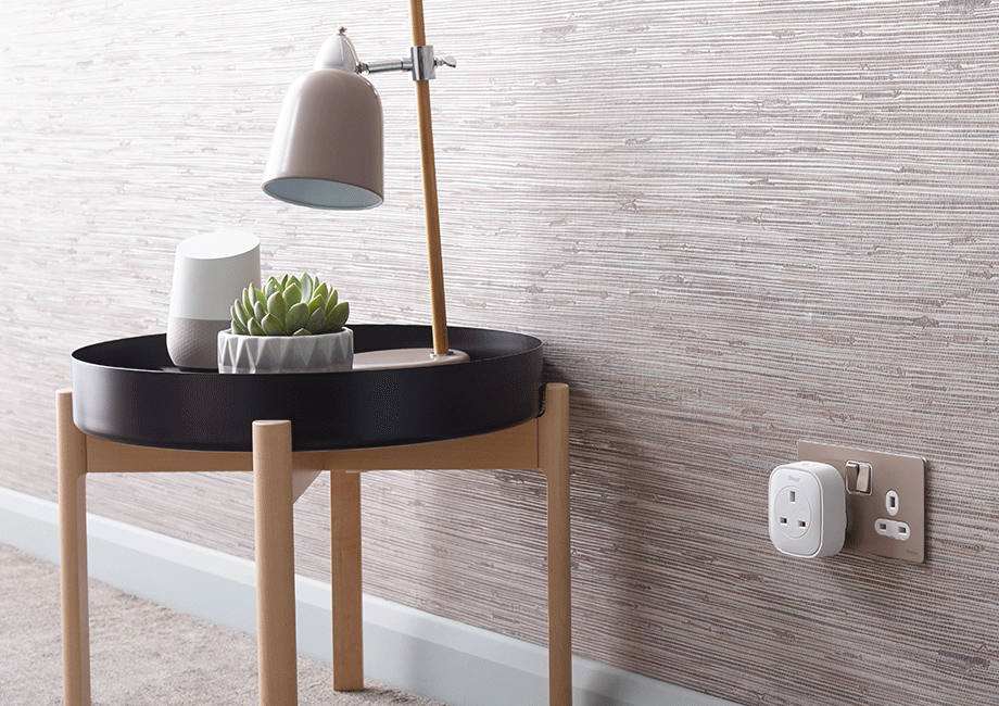 wiser_control_lights_920x650